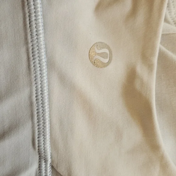 Lululemon Invigorate Bra - Picture 3 of 4